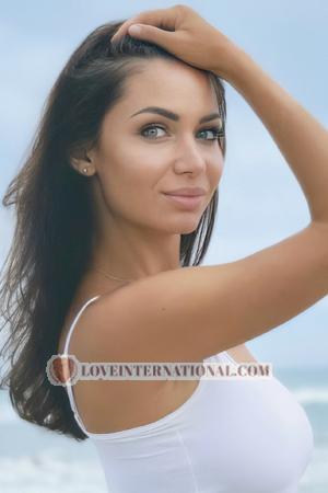 221952 - Oleksandra Age: 32 - Ukraine